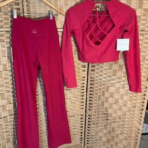 NWT Beyond Yoga SET W/ FREE EARRINGS -Space Dye Women’s Small